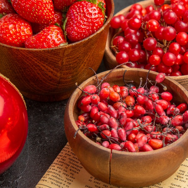 Парфюмна лукс композиция Red Berry за козметика и свещи 100 мл.